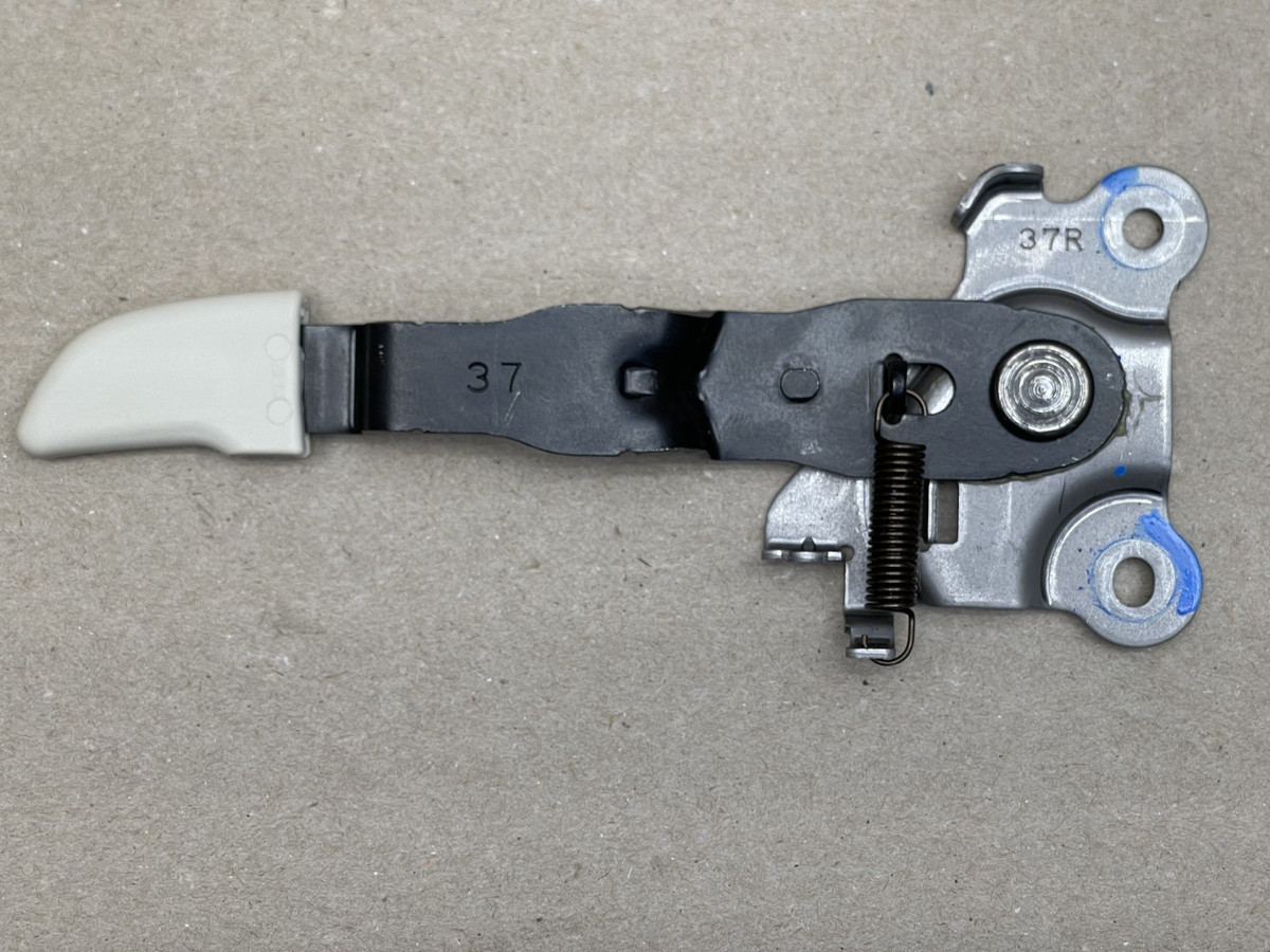 10-15 LEXUS IS250C IS350C FRONT RIGHT SEAT RECLINING REMOTE LEVER 72053-53010