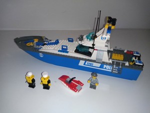 lego lancha policia