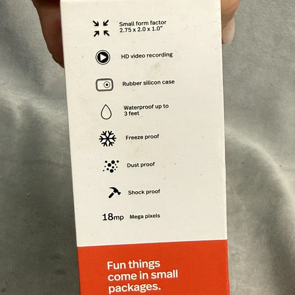 Polaroid iD757 Digital Action Camera 18 MP HD Waterproof Red w/ Mounts 2.0in LCD - Image 4 of 4