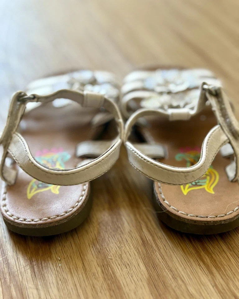 Zapatos Rachel Dottie Talla 7 Bebé Infante Niñas Zapatos Sandalias Flores Brillantes Foto 2 de 3