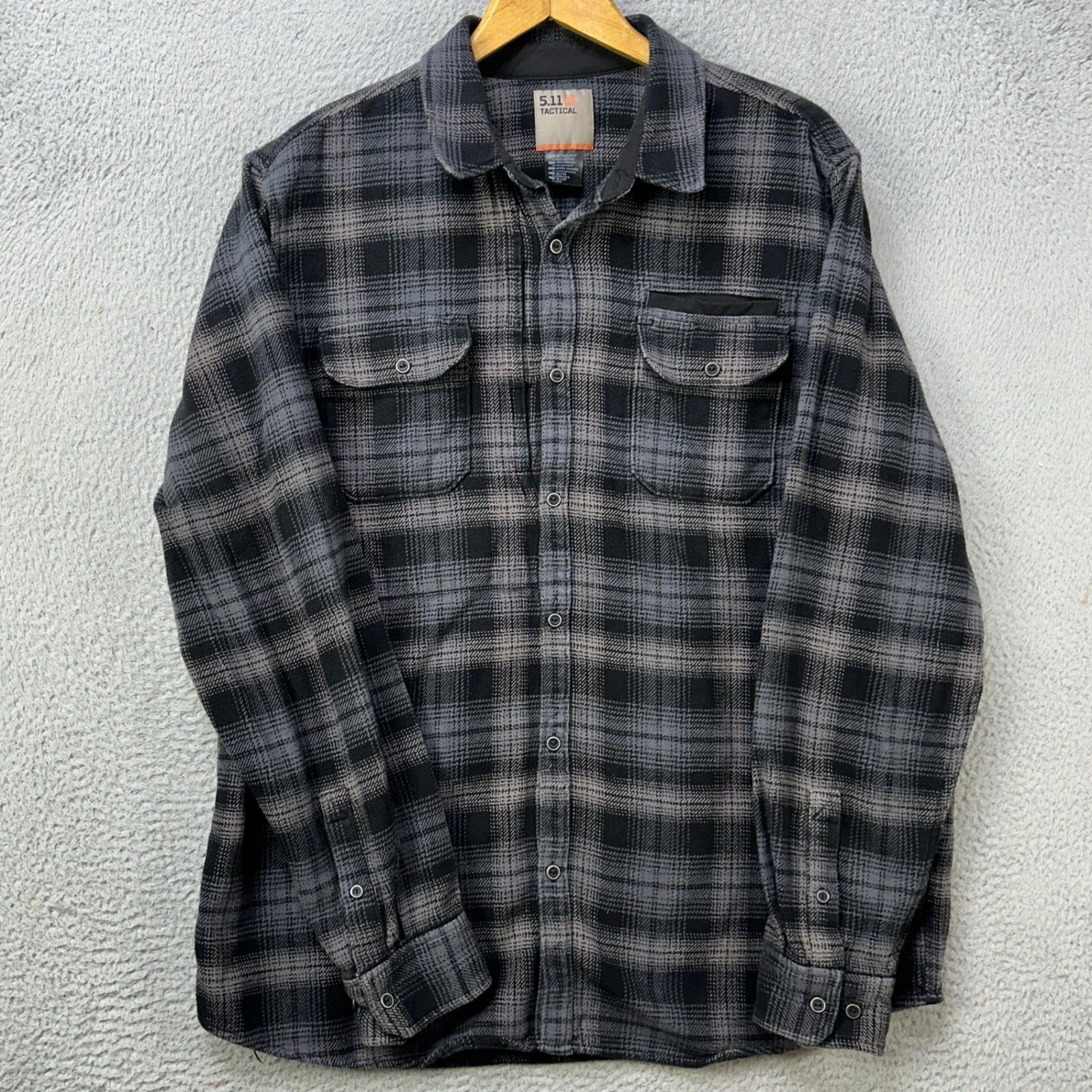 5.11 Tactical Mens XL Shacket Button Up Black Gray Plaid Pocket Shirt Jacket EUC