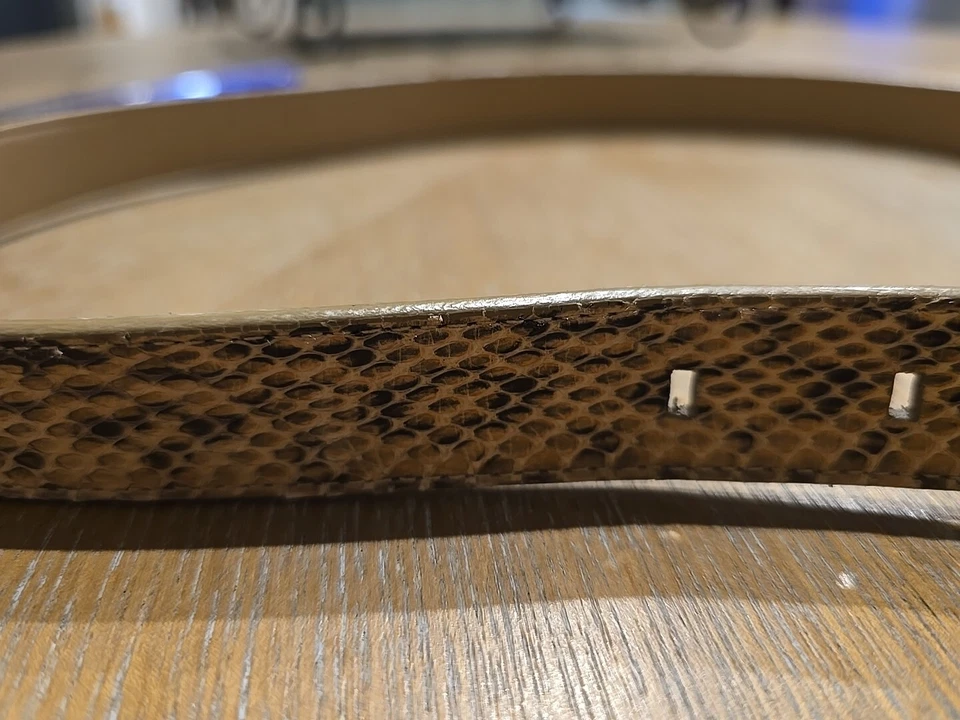 Vestido informal para mujer Calvin Klein cinturón gris medio marfil estampado serpiente. Excelente estado Foto 2 de 4