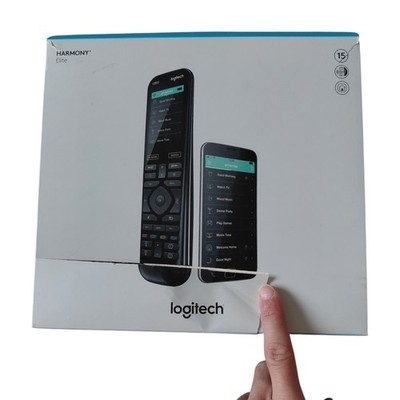 Logitech Harmony Elite Universalfernbedienung mit Hub in OVP mit Zubehör 