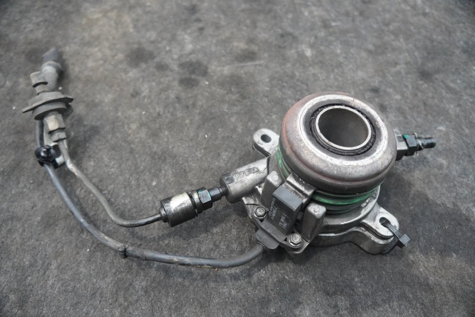 Подшипник муфты коробки передач ведомый цилиндр Aston Martin V8 Vantage 2006-16 - Изображение 2 из 4