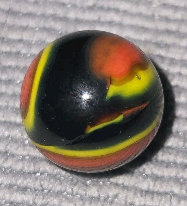 Killer Vacor Marble Twister Bright Bold Color Sweet Swirls  19/32" Marbles