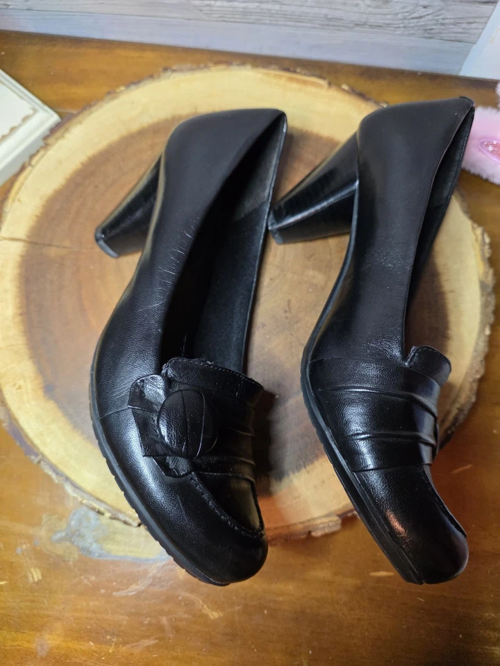 Женские модельные туфли Bare Traps размер 8,5 M - Изображение 2 из 4