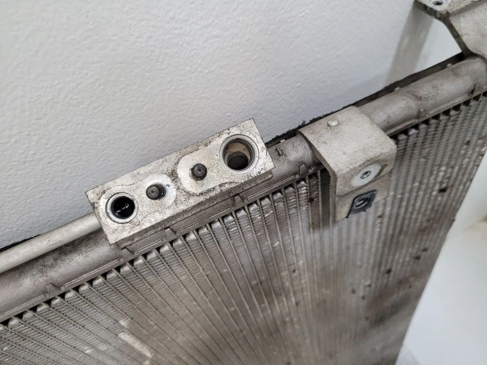 Condensador de CA KIA SEDONA 2006-2010 976064D900 06-10 Foto 2 de 4