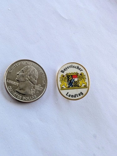 BAYERISCHER LANTAG Vintage Pin GERMANY Souvenir Travel Resort Oktoberfest - Picture 3 of 3
