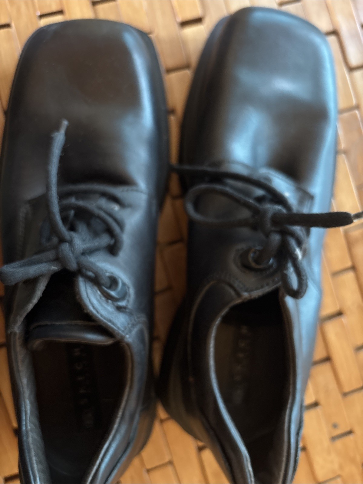 Men Skechers  Relaxed Fit/Slip Work Shoes Sneakers Black Sz 10. Made In Italy image 8