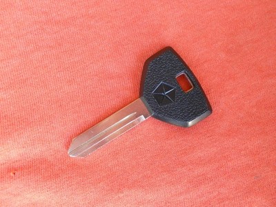 1 DODGE PLYMOUTH CHRYSLER RAM JEEP CARAVAN VOYAGER NOS KEY BLANKS 1990 1991 1992