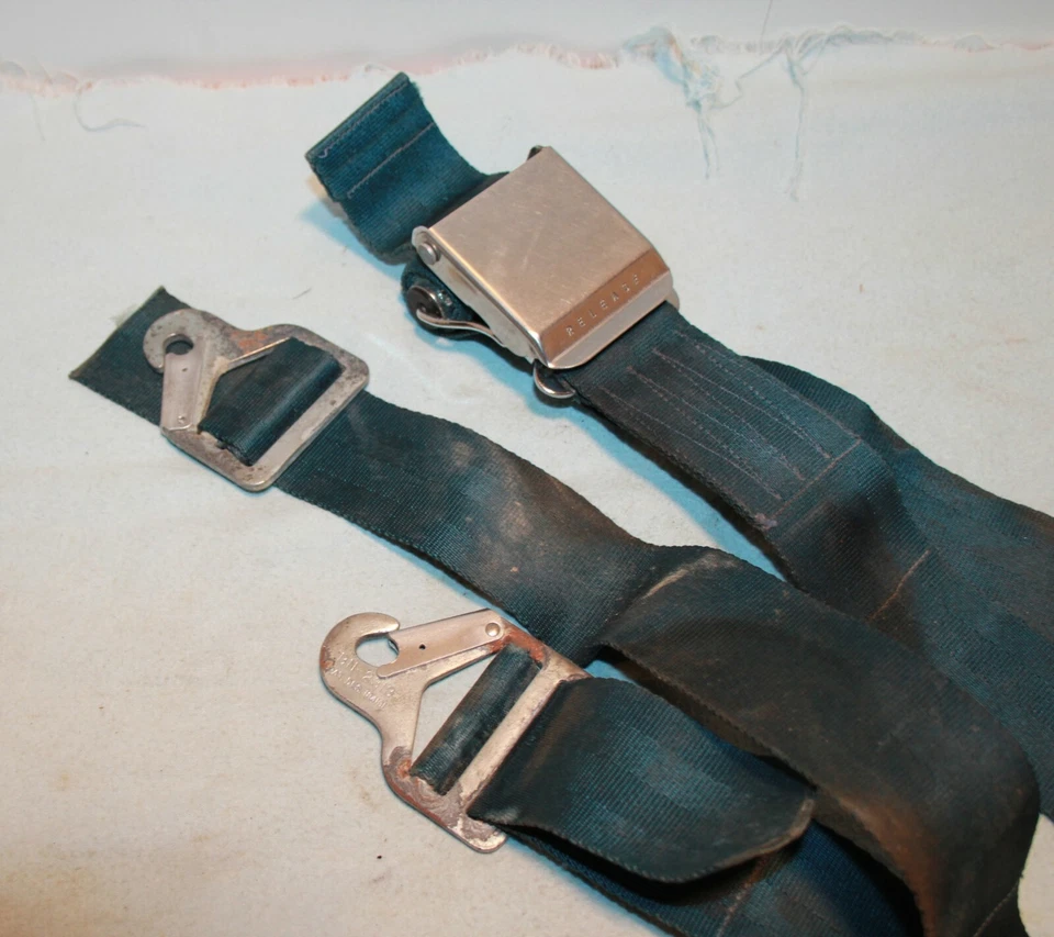 62 Pontiac Star Chief front bucket seat belts recoils Bonneville Catalina 2+2  - Image 3 of 4