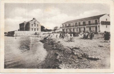 30 - LE GRAU DU ROI La Plage de la rive right et la Breeze