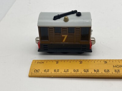 2009 Toby Thomas the Train Diecast Metal Tank Engine Tram Car Take Play Tested