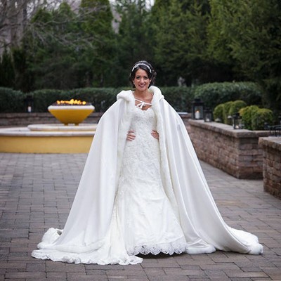 outdoor winter wedding dress