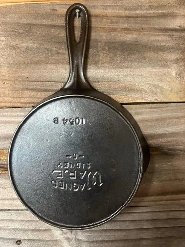 Wagner Ware Sidney o #4 with Heat Ring