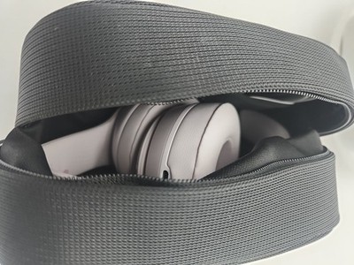 Beats Solo 4 True Wireless On-Ear Headphones Cloud Pink Workout Gym (Open Box)