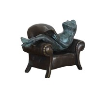 Bronzefigur lesender Frosch im Sessel Buch Skulptur Wohndekoration Gartendeko