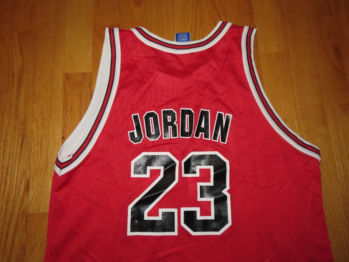 N694 NBA チャンピオン BULLS JORDAN 23 ユニフォーム Vintage 1990's Champion NBA Chicago Bulls 23 Michael Jordan