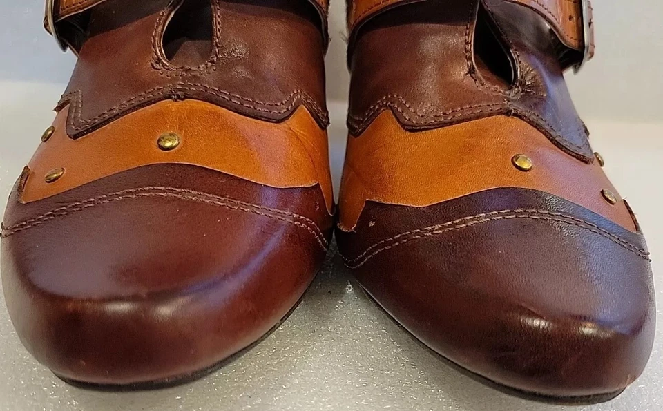 Elite By Corkys Botines Mary Jane Cuero Tachonado Talla 8 Foto 2 de 4