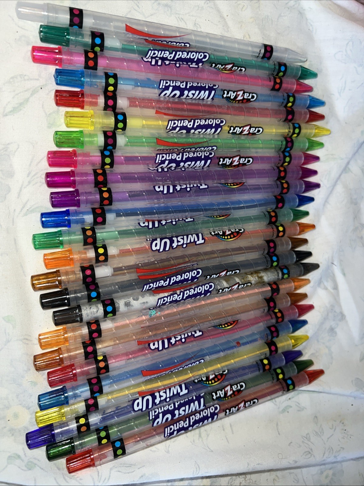 Crazyart Twist up Colored Pencils, 24 Count Multicolor, Beginner, Child to Adult