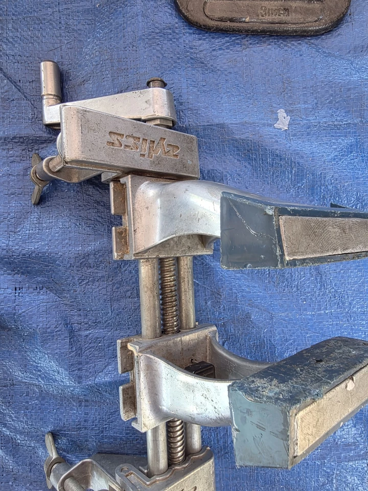 Швейцарские портативные универсальные алюминиевые тиски Zyliss OBO - Изображение 3 из 4