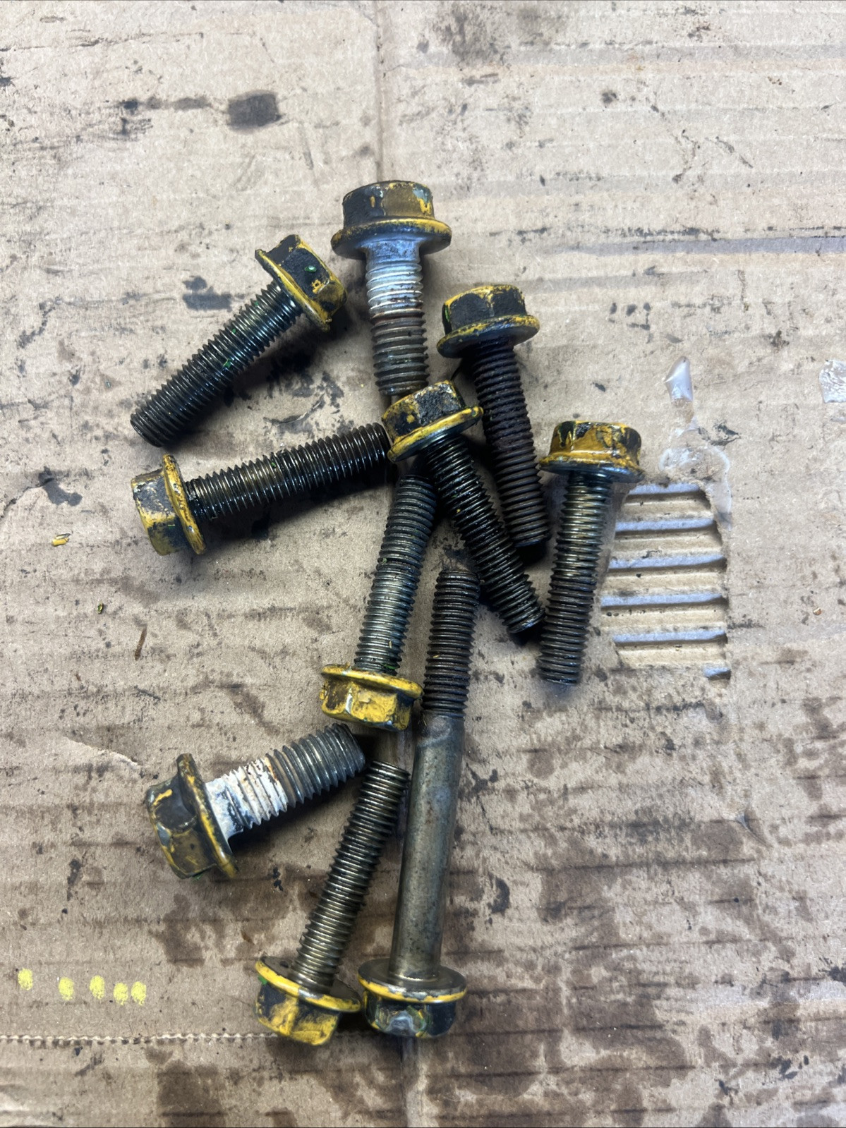 John Deere 6090 Oil Cooler Bolts 6 Cylinder Diesel Engine
