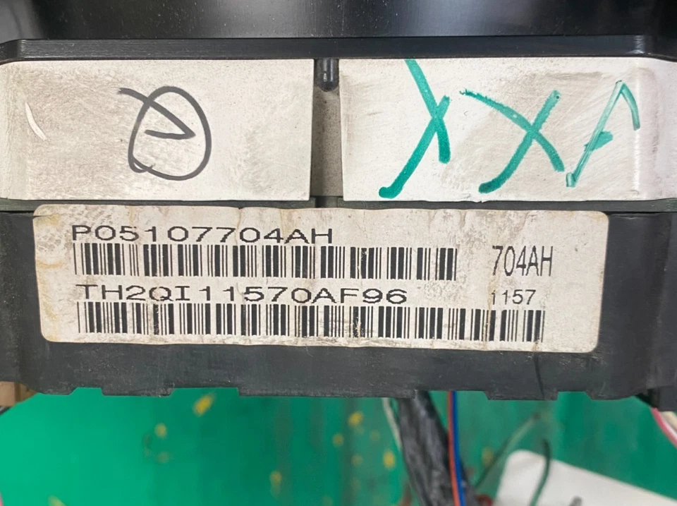 Chrysler Sebring 2008 velocímetro cuadro de instrumentos 125 k millas P05107704AH Foto 2 de 3