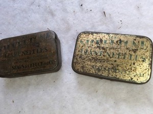 2 Vintage SILVERTONE SEARS ROEBUCK VICTROLA RECORD PLAYER NEEDLE TINS