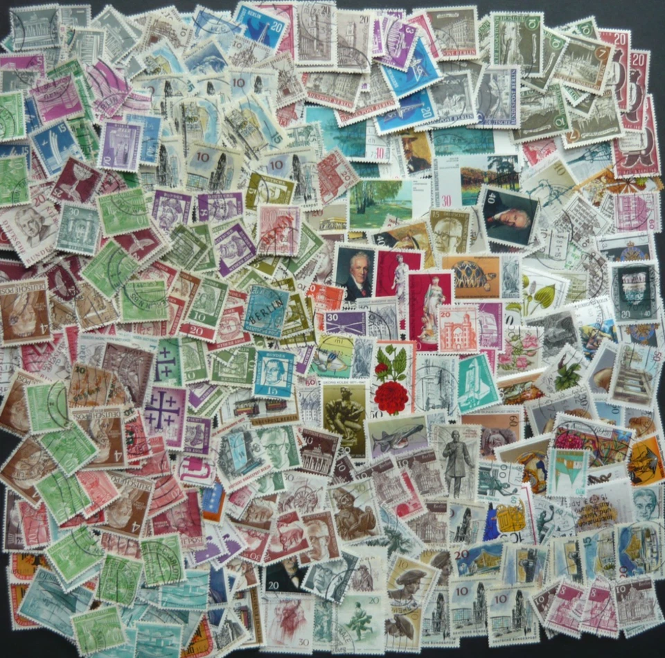 Berlin ab 1948, hunderte Briefmarken aus Doublettenposten, gestempelt - Bild 1 von 1