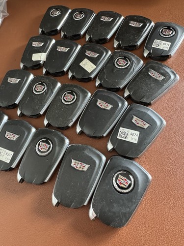 Lot x 20 OEM Cadillac CTS ATS XTS Key Less Entry Smart Keys HYQ2AB - Bulk - Picture 4 of 5