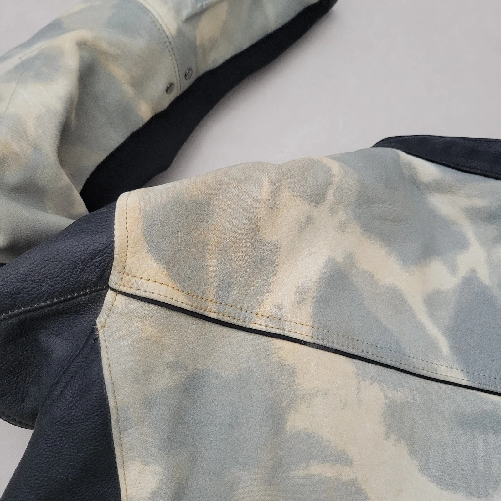 Genuine Shift Motorcycle Street Leather Jacket. Size XL - product detail image 13