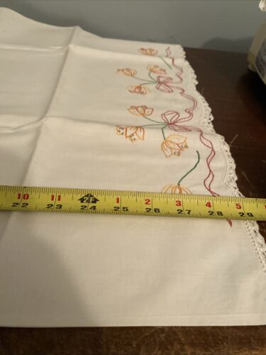 Vintage Kissenbezug Set handbestickt gehäkelt orange rot Blumen Schleife - Bild 5 von 5