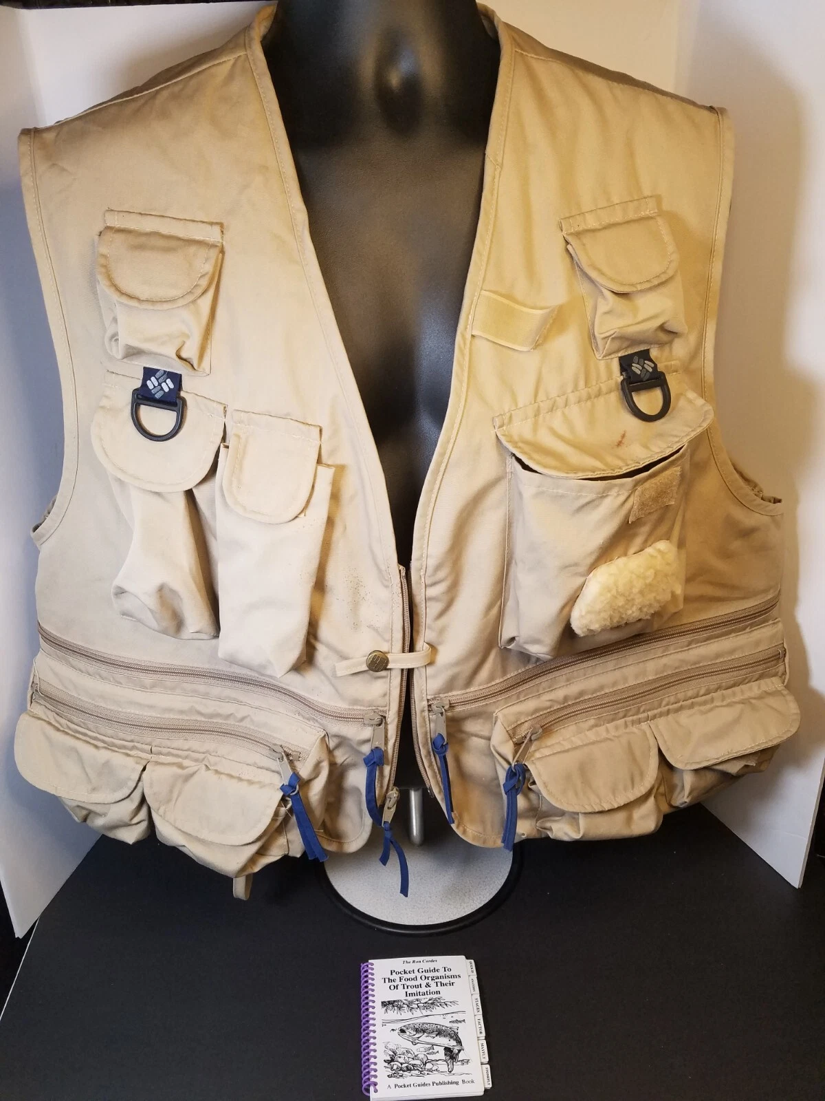 VTG Columbia Fishing Vest XXL Beige Multifunctional Pocket Outdoor Nice!!
Opens in a new window or t
