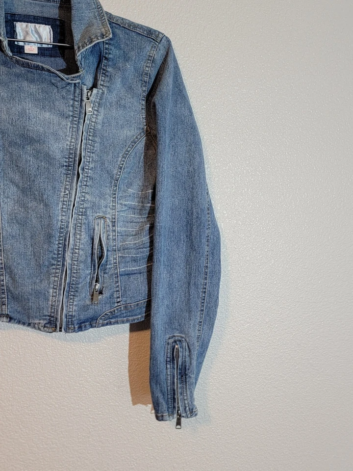 Jaqueta jeans feminina xhilation manga longa média com zíper completo jeans azul - Imagem 3 de 4