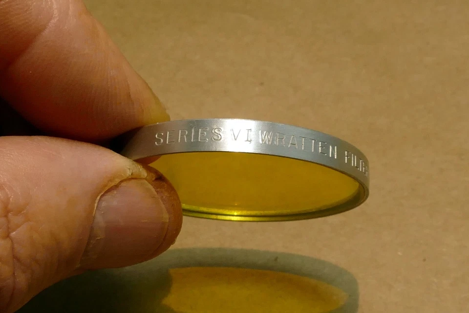 Kodak K2  Wratten Filter series 6 VI drop in type  yellow (coating separation) - Image 3 of 4