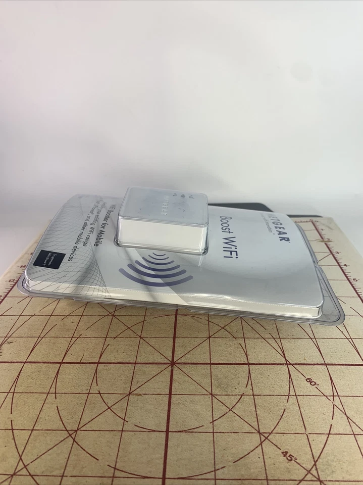 Netgear N150 Wi-Fi Range Extender Booster Wall Plug Version for Mobiles WN1000RP - Image 3 of 4