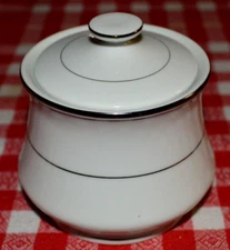 Sugar Bowl & Lid Crown Platino by Yamaka