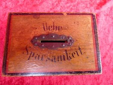 Bella Vecchio Cassa Di Risparmio In Legno