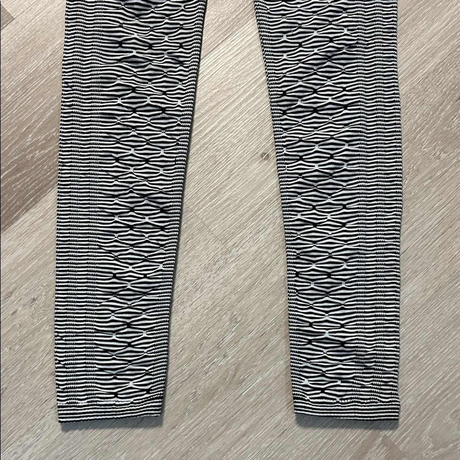 Unbranded Lightweight Striped Patterned Puckered … - image 3