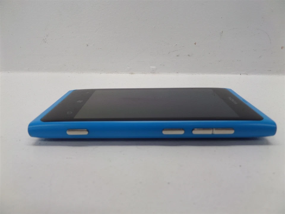 Smartphone Nokia Lumia 800 8MP Windows 16GB - Azul - Imagem 3 de 4