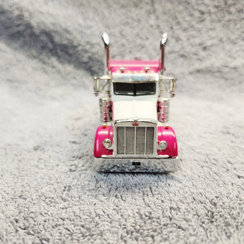 DCP Owner Operator Peterbilt With Dry Van Reefer Trailer. Pink. No Box. - Image 3 of 4