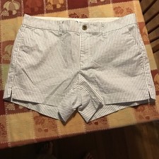 old Navy everyday shorts Mid-rise Size 10 White/Navy Stripe 4 Pockets