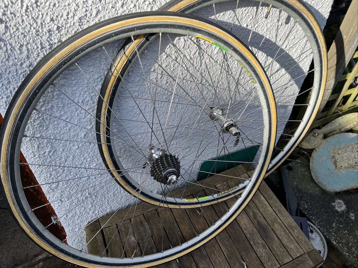Shimano dura ace hubs Mavic mach 2 tubular rims, retro