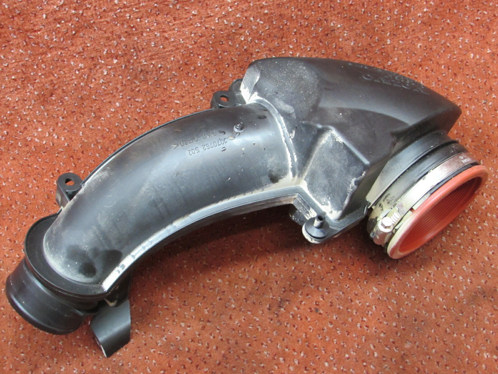 31293547 Resonator Luftkanal 5Zyl. Diesel Volvo V40 525 S40 I V50 V60