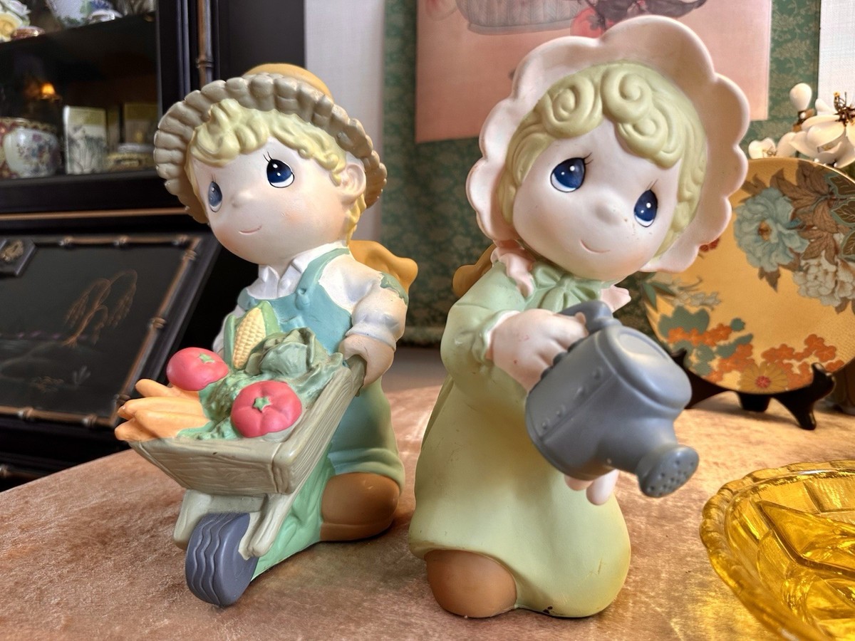 precious moments 置物　2個 10” Precious Moments Collection Garden Statues Set of 2 Boy & Girl