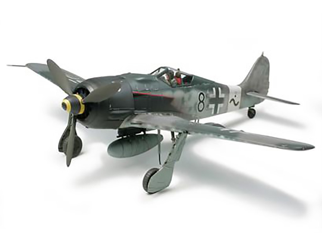 Tamiya 1:48 Focke-Wulf Fw190 A-8/A R2 Plastic Model Kit