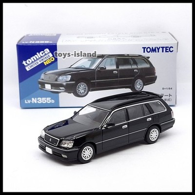 CROWN ESTATE 黒 ミニカー 1/43 s-l400.jpg