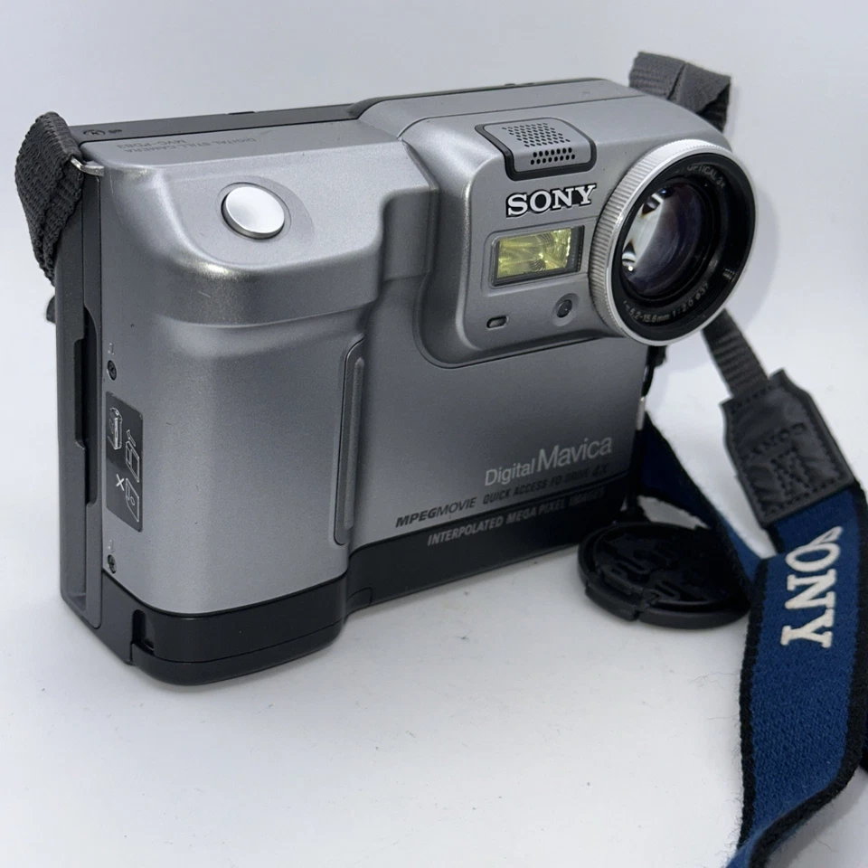Sony Digital Mavica MVC-FD83 w/ Battery – Untested As-Is – Vintage FD Floppy Cam - Image 2 of 4