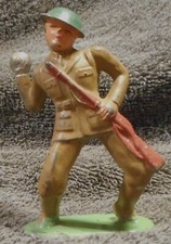 Soldier Throwing a Bomb Cast Helmet Barclay 738 Lead Soldier