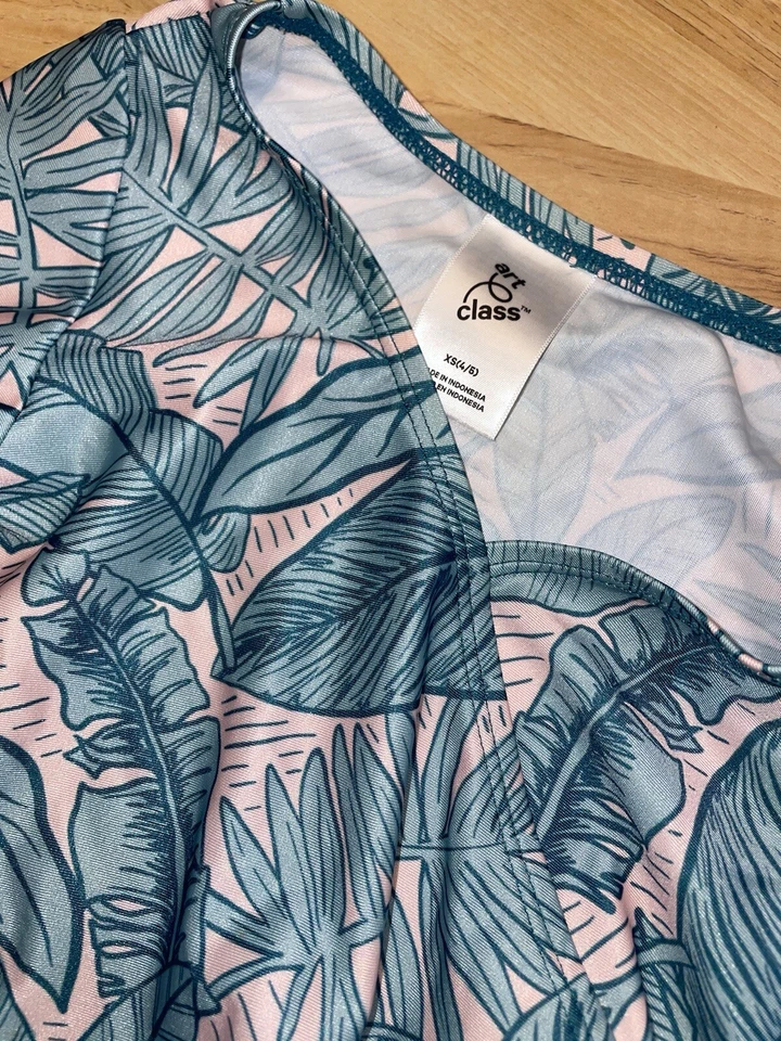 Traje de baño para niñas Art Class XS (4/5) top y protector contra erupciones estampado rosa y verde Foto 2 de 4